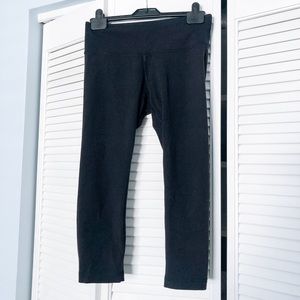 LULULEMON Cropped Wunder Under Legging